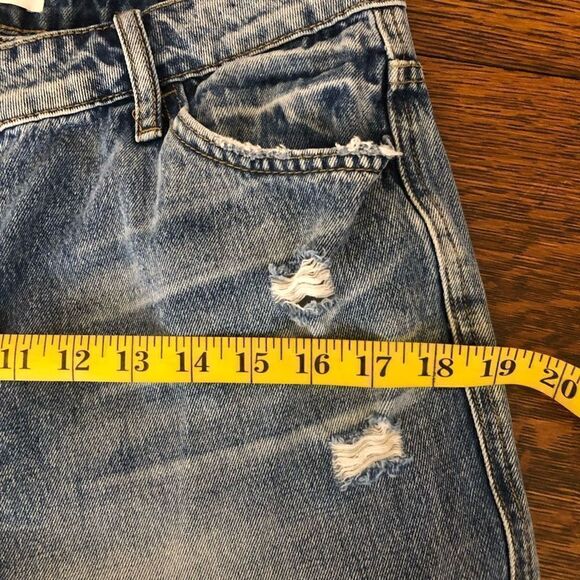 Flying Monkey Super Distressed Medium Wash Straight Leg Jeans Size 8/29 - Picture 13 of 15